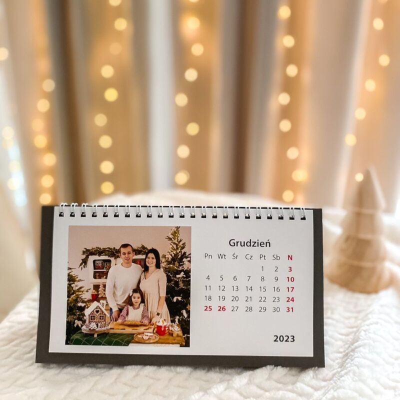 Kalendarz biurkowy ze zdjęciami